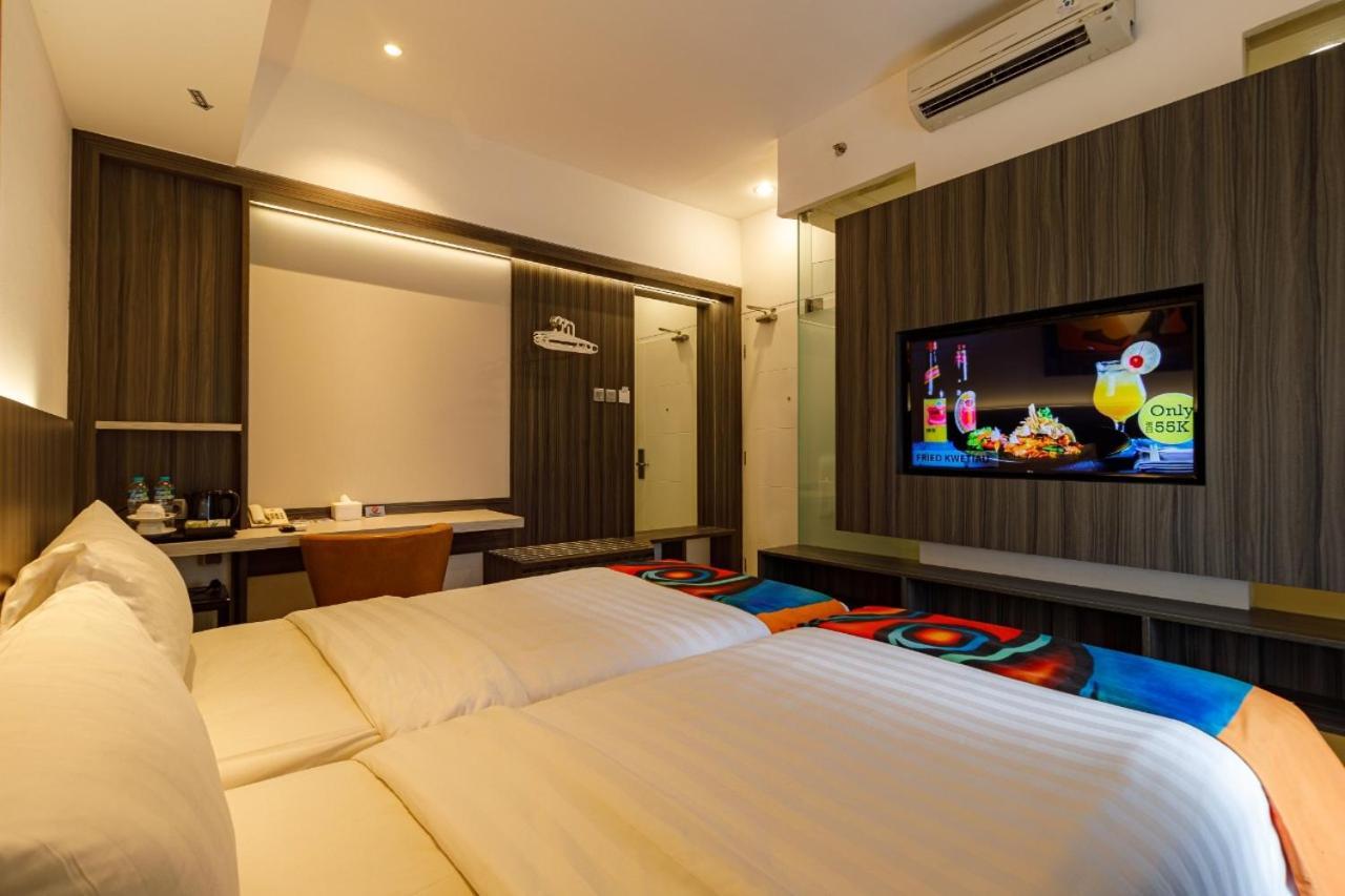 Grand Picasso Hotel Jakarta Exterior photo