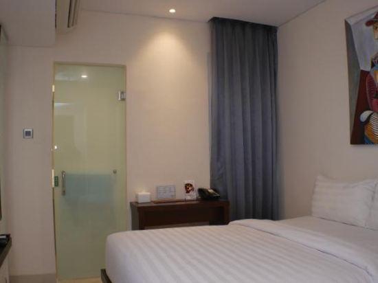 Grand Picasso Hotel Jakarta Exterior photo