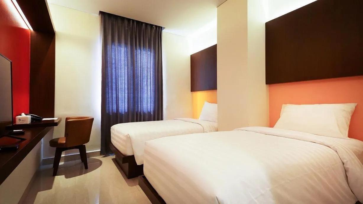 Grand Picasso Hotel Jakarta Exterior photo