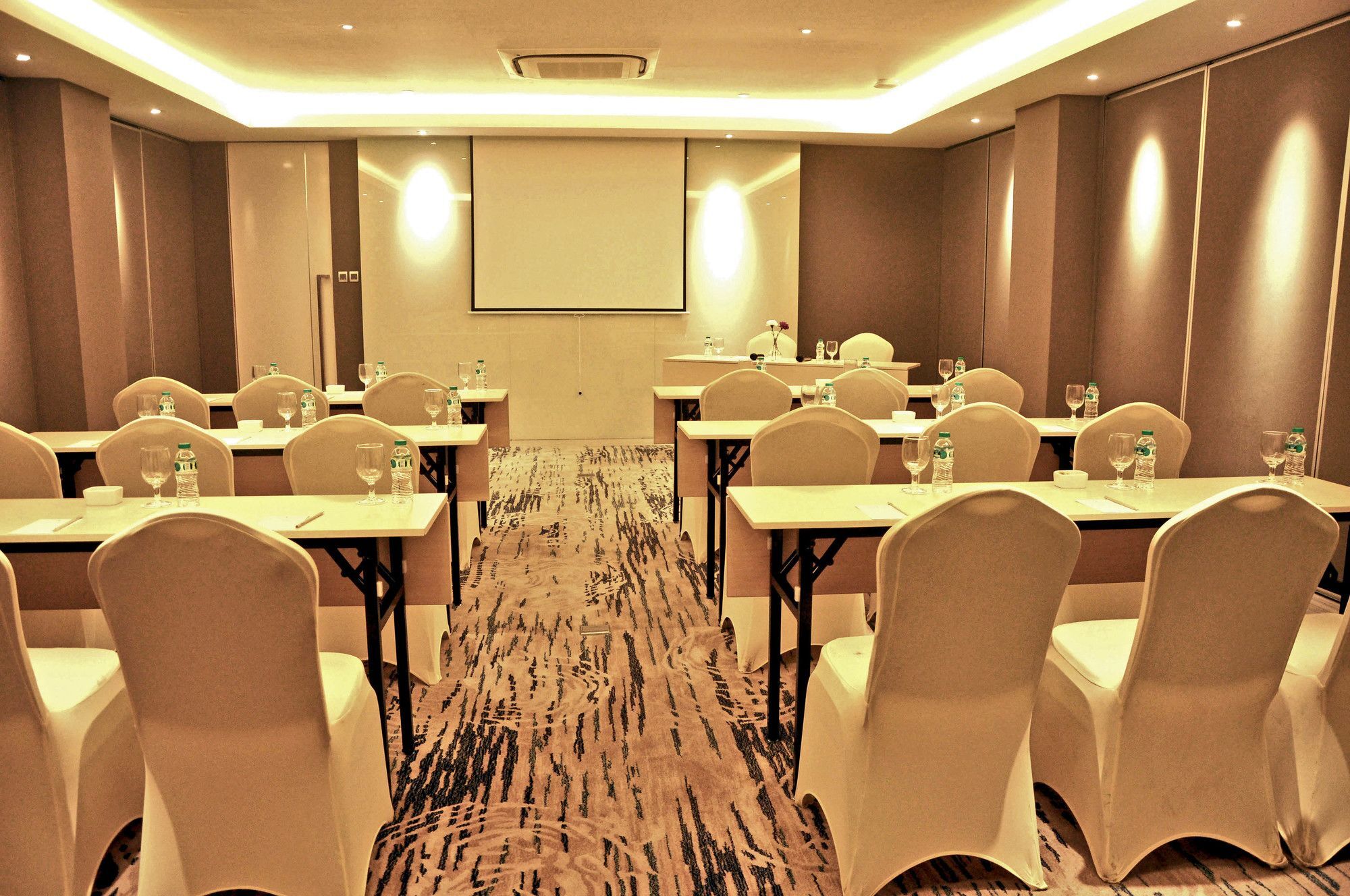 Grand Picasso Hotel Jakarta Exterior photo
